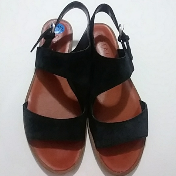 1.State Suede leather sandals - Picture 2 of 3
